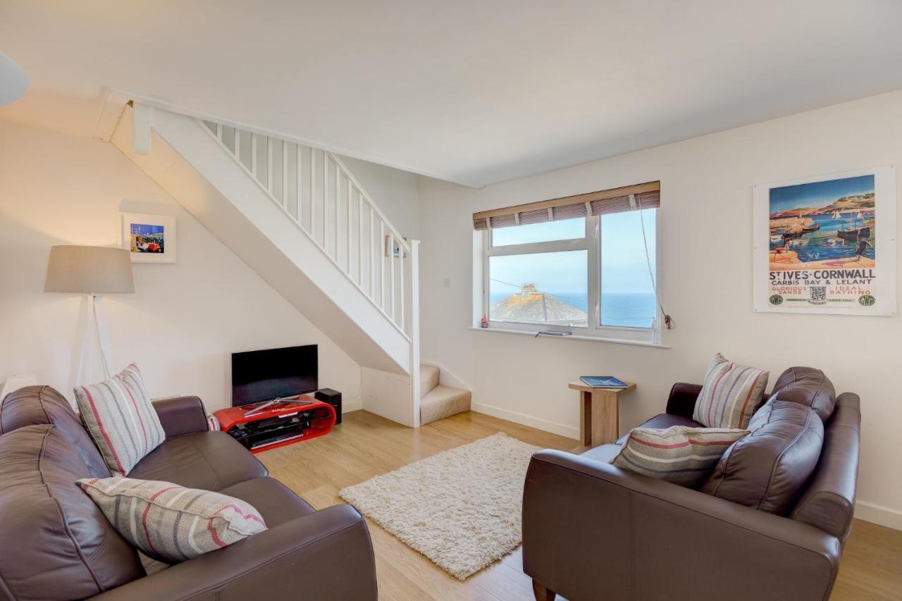 Atlantic Blue Apartment Carbis Bay Exterior photo