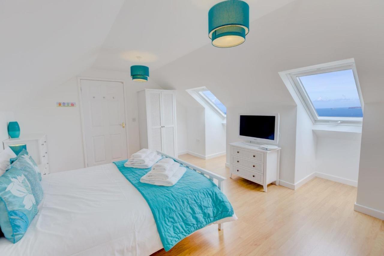 Atlantic Blue Apartment Carbis Bay Exterior photo