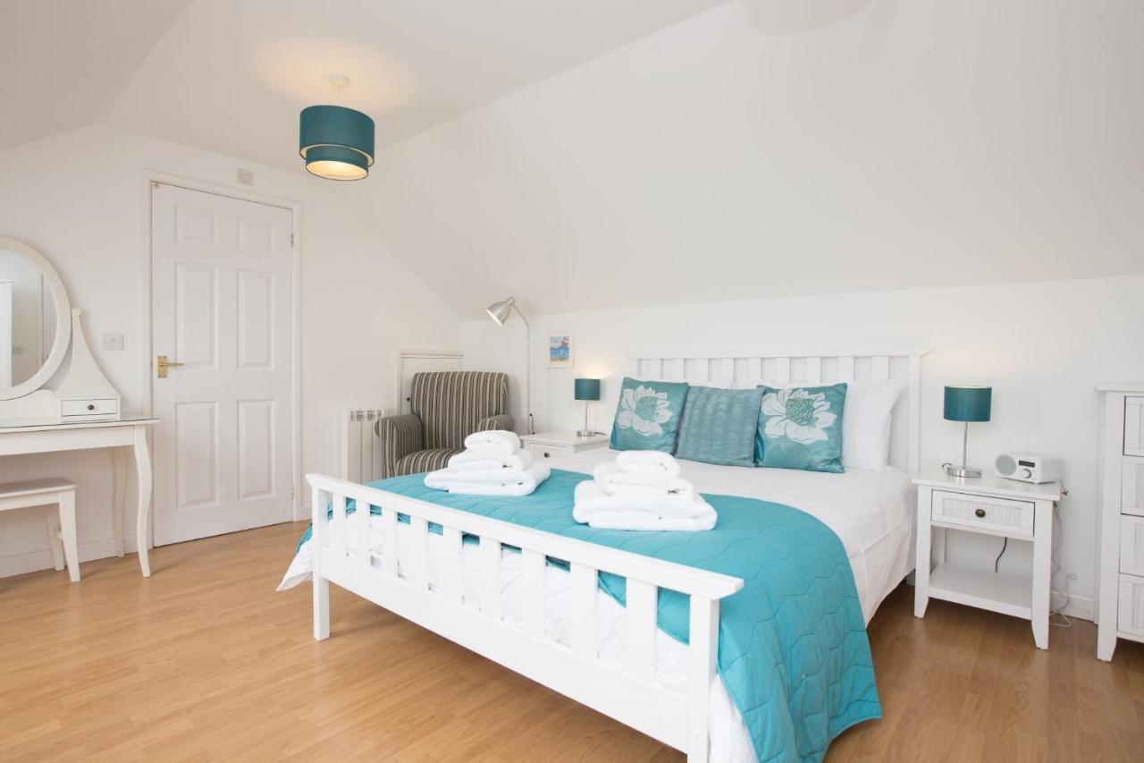 Atlantic Blue Apartment Carbis Bay Exterior photo