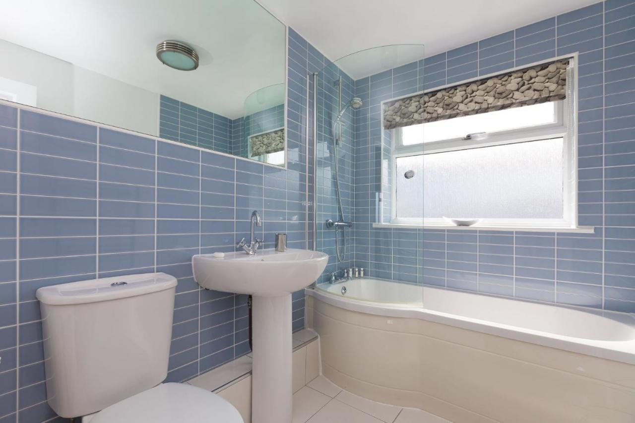 Atlantic Blue Apartment Carbis Bay Exterior photo